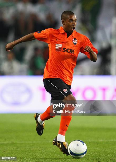 Fernandinho of Shakhtar Donetsk in action during the UEFA Cup Final between Shakhtar Donetsk and Werder Bremen at the Sukru Saracoglu Stadium on May...