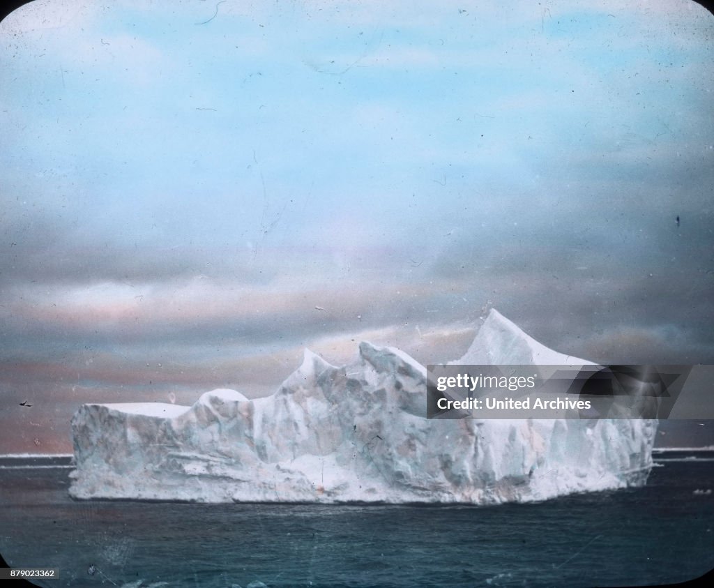 Iceberg ahead! In the North Atlantic the RMS Titanic threatens the... News  Photo - Getty Images