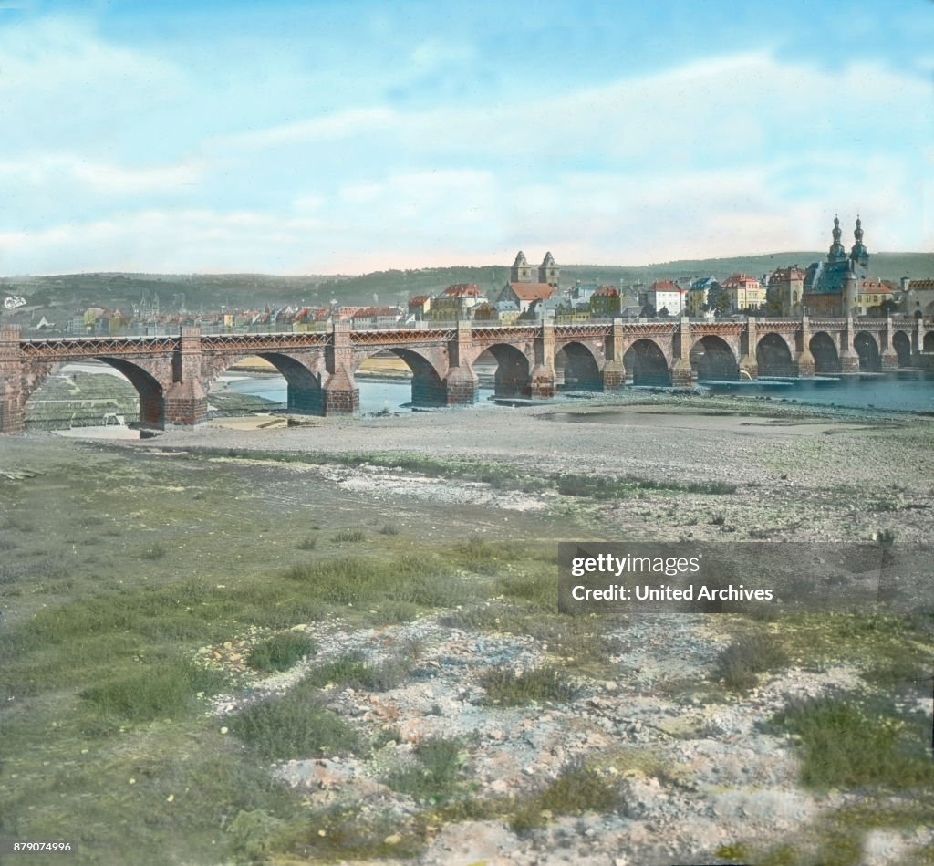 The Moselle bridge in Koblenz.