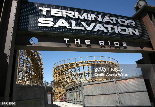 Universal Terminator Ride Queue Line Terminator Salvation: The Ride Photos and Premium High Res Pictures ...