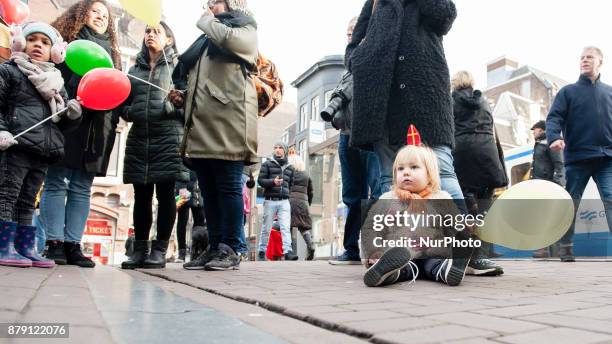 November 25th, Amsterdam. Patrick Mathurin, who play this year again the new St. Nicholas arrived on his boat with his helpers to start the party and...