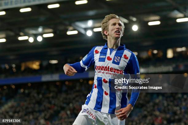 Michel Vlap of SC Heerenveen celebrates 1-0 during the Dutch Eredivisie match between SC Heerenveen v PEC Zwolle at the Abe Lenstra Stadium on...
