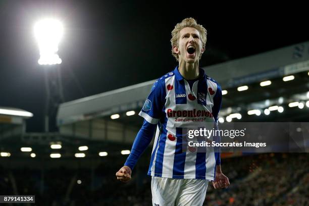 Michel Vlap of SC Heerenveen celebrates 1-0 during the Dutch Eredivisie match between SC Heerenveen v PEC Zwolle at the Abe Lenstra Stadium on...