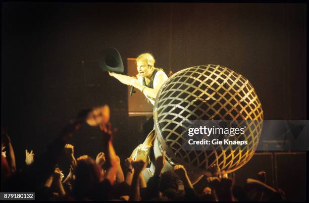542 David Lee Roth On Stage Stock Photos, High-Res Pictures, and Images ...