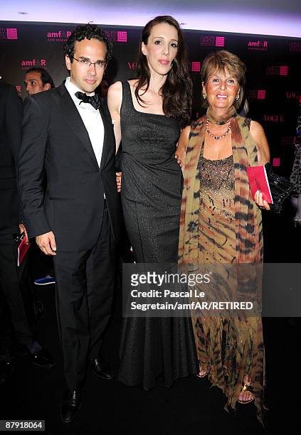 Alexandra Kerry and guests attend the amfAR Cinema Against AIDS 2009 after party at the Hotel du Cap during the 62nd Annual Cannes Film Festival on...