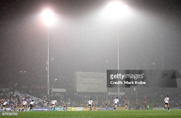 Heavy rain falls during the round 11 NRL match between the Wests Tigers and the Brisbane Broncos at Campbelltown Sports Stadium on May 22, 2009 in...