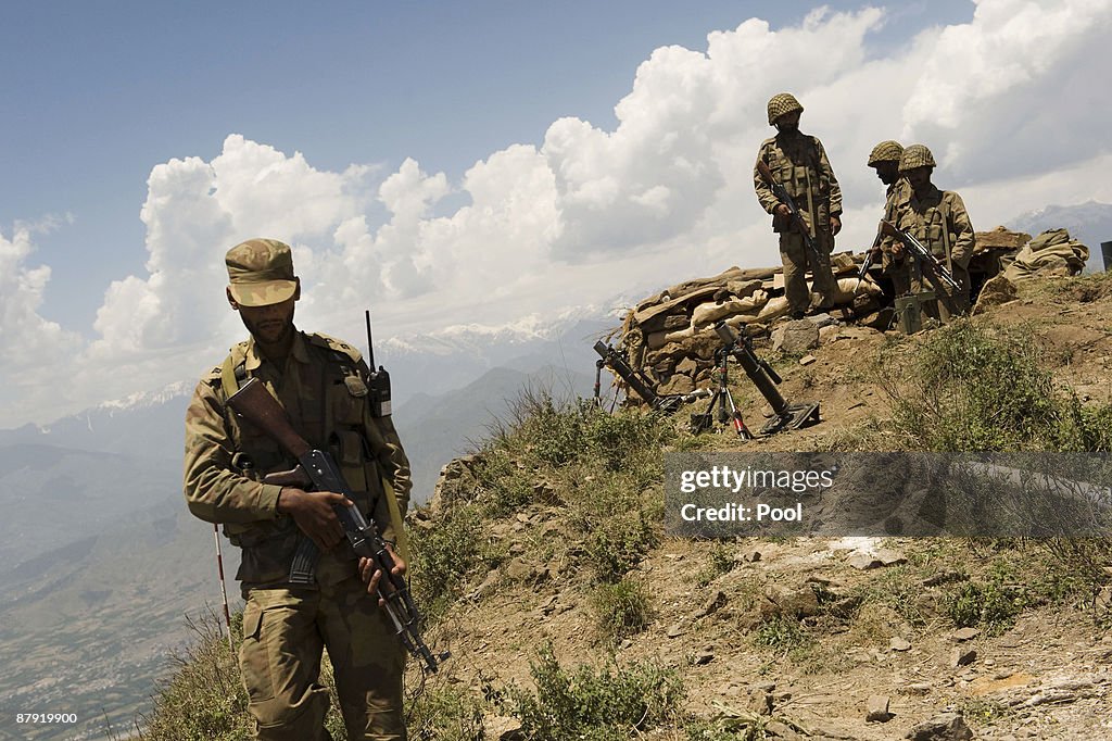 Pakistani Troops Operate In Swat Valley