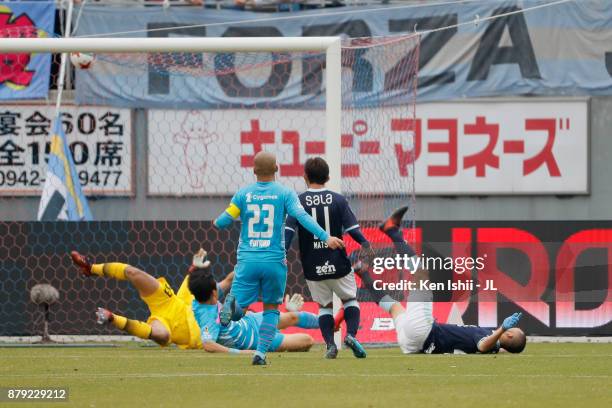Kengo Kawamata of Jubilo Iwata scores his side's second goal during the J.League J1 match between Sagan Tosu and Jubilo Iwata at Best Amenity Stadium...