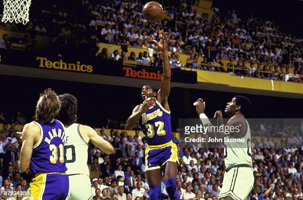 Finals: Los Angeles Lakers Magic Johnson in action, hook shot vs Boston Celtics. Game 3. Boston, MA 6/7/1987 CREDIT: John Iacono