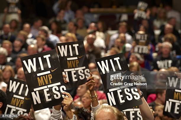 Playoffs: View of fans holding MVP WITNESS signs for Cleveland Cavaliers LeBron James during Game 1 vs Atlanta Hawks. Cleveland, OH 5/5/2009 CREDIT:...