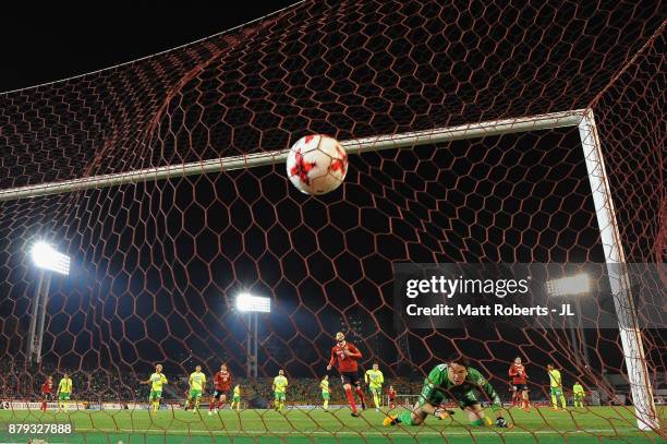 Robin Simovic 4,542 Paloma Mizuho Stock Photos, High-Res Pictures, and Images - Getty ...