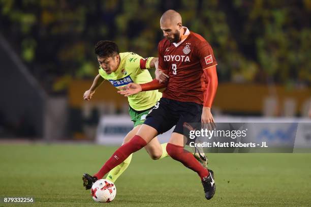 Robin Simovic Naoya Kondo Photos and Premium High Res Pictures - Getty Images