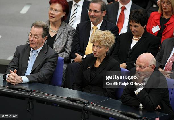 German presidential candidate Gesine Schwan , German Social Democrats Chairman Franz Muentefering and Peter Struck, head of the Bundestag faction sit...