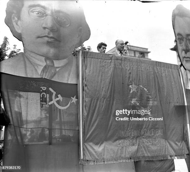 Politician Umberto Terracini at the political meeting against the homicide of Togliatti and for anniversary of the fall of fascism, Rome 1948.
