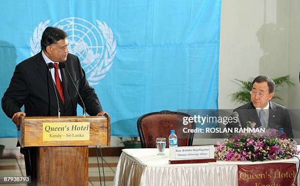 Sri Lankan Minister of Foreign Affairs Rohitha Bogollagama and United Nations Secretary General Ban Ki-moon attend a press conference in Kandy on May...