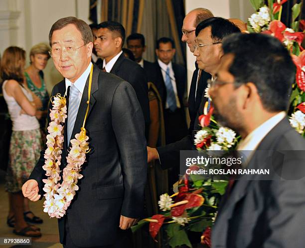 United Nations Secretary General Ban Ki-moon arrives at a hotel for a joint press conference with Sri Lankan Minister of Foreign Affairs Rohitha...