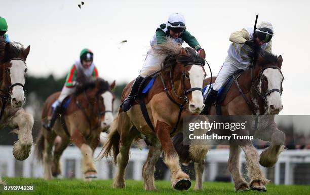 Stobillee Sirocco ridden by Bryony Frost race clear to win the Exeter Racecourse Clydesdale Stakes at Exeter Racecourse on November 26, 2017 in...
