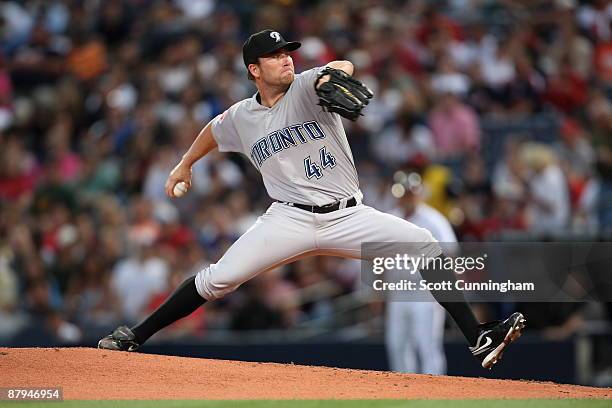 Casey Janssen of the Toronto Blue Jays pitches against the Atlanta Braves at Turner Field on May 23, 2009 in Atlanta, Georgia.