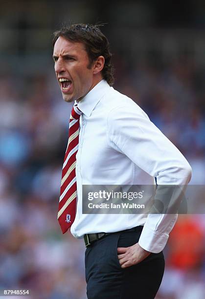 Gareth Southgate manager of Middlesbrough shouts during the Barclays Premier League match between West Ham United and Middlesbrough at Upton Park on...