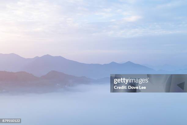 poshan sunrise - huangshan stock-fotos und bilder