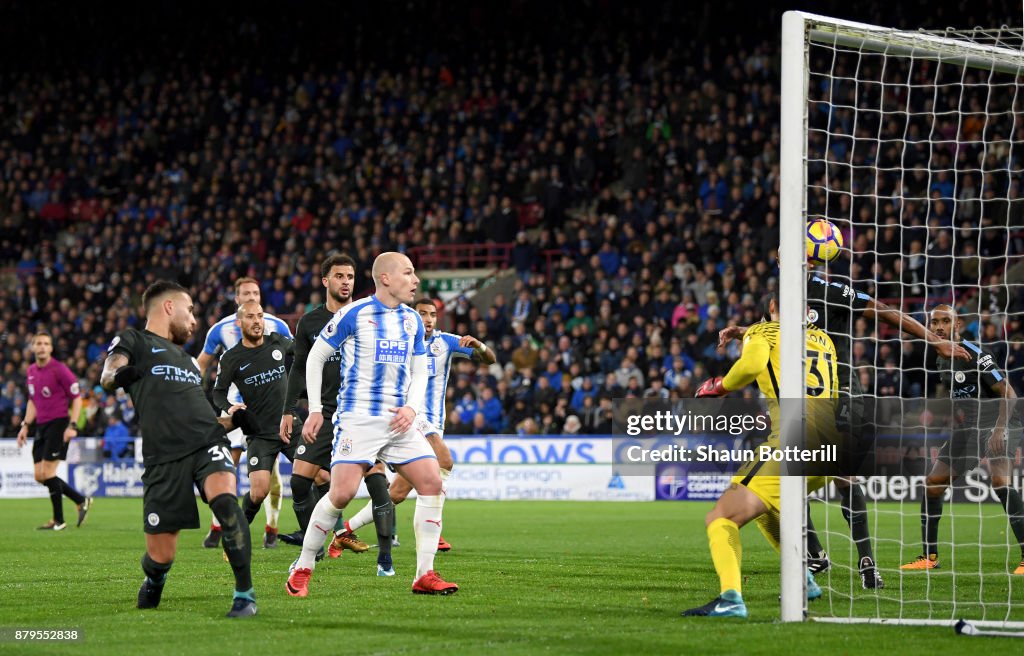 Huddersfield Town v Manchester City - Premier League