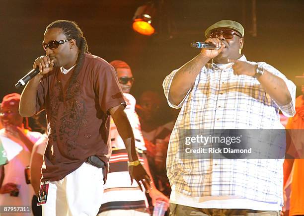 Rappers MJG and 8 Ball perform at T.I.'s Final Countdown Concert at the Philips Arena on May 24, 2009 in Atlanta, Georgia.