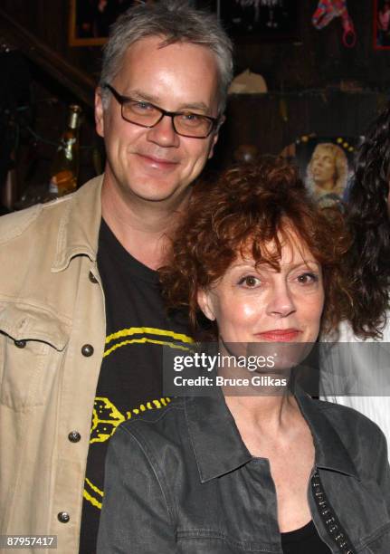 Tim Robbins and Susan Sarandon pose backstage at the rock musical "Rock of Ages" on Broadway at The Brooks Atkinson Theater on May 24, 2009 in New...