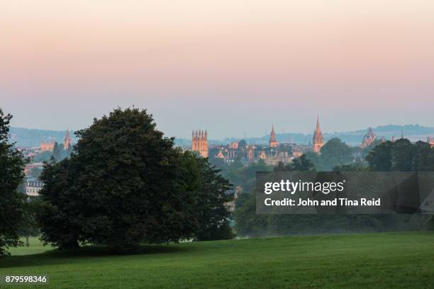 southpark views - oxford spires - oxford engeland stockfoto's en -beelden