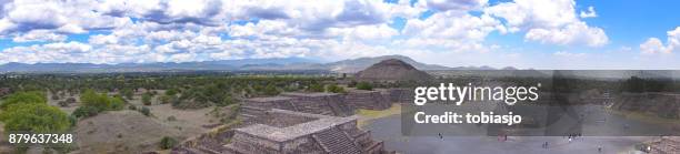 teotihuacan pyramids mexico - pyramid of the moon stock pictures, royalty-free photos & images