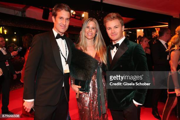 Editor of Bunte Oliver Fritz, Nico Rosberg and his wife Viviian Sibold during the Bambi Awards 2017 at Stage Theater on November 16, 2017 in Berlin,...