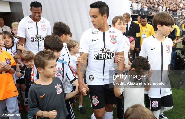 BRenter the field during the match against Atletico MG for the Brasileirao Series A 2017 at Arena Corinthians Stadium on November 26, 2017 in Sao...