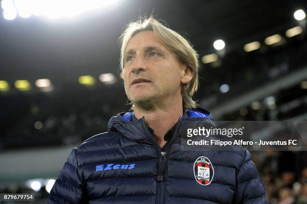 Head coach of Crotone Davide Nicola looks on during the Serie A match between Juventus and FC Crotone at Allianz Stadium on November 26, 2017 in...