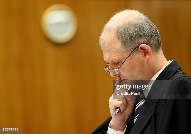 Dep Solicitor general Cameron Mander cross examines Peter Ross during the continuation of David Bain's retrial at Christchurch High Court on May 26,...