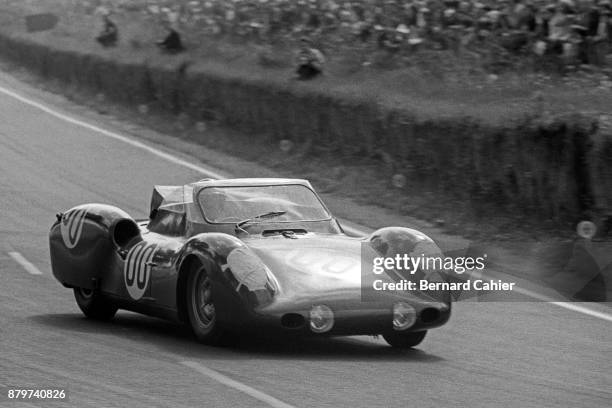 Richie Ginther, Rover-BRM, 24 Hours of Le Mans, Le Mans, 16 June 1963. Richie Ginther driving the turbine powered Rover-BRM in the 1963 24 Hours of...