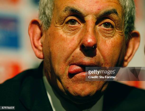 British & Irish Lions Head Coach Ian McGeechan faces the media after arriving in South Africa at the Sandton Sun Hotel on May 25, 2009 in...