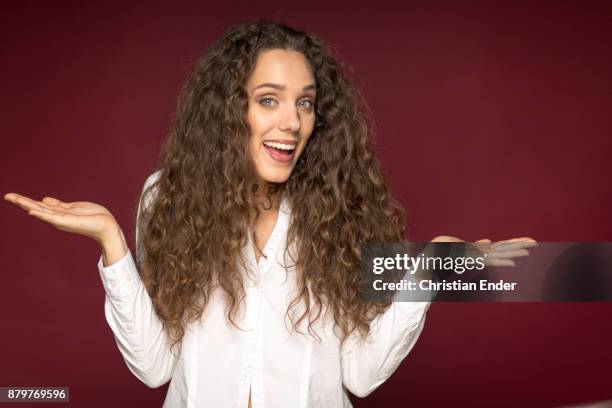 929 Maroon Hair Photos and Premium High Res Pictures - Getty Images 929 Maroon Hair Photos and Premium High Res Pictures - Getty Images