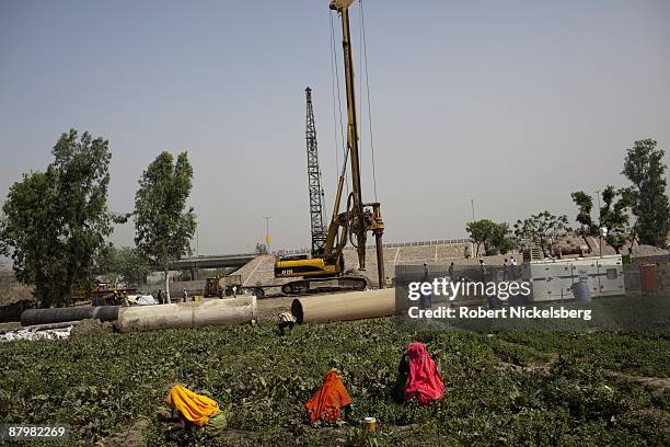 Digalert Field 389 Dig Alert Stock Photos, High-Res Pictures, and Images - Getty Images
