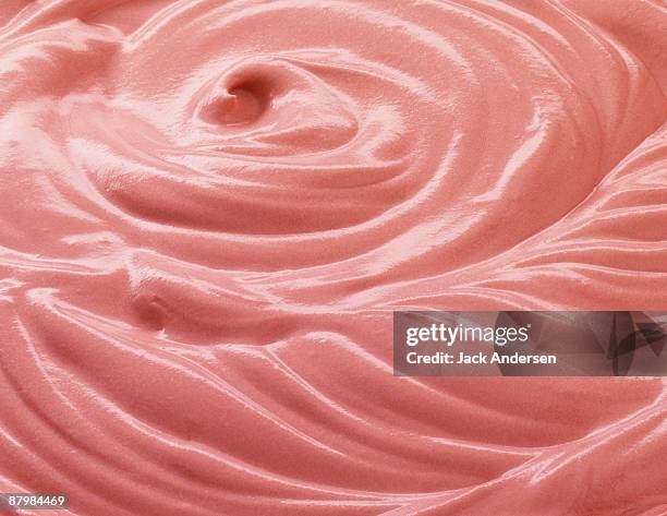 strawberry swirl - strawberries and cream stockfoto's en -beelden