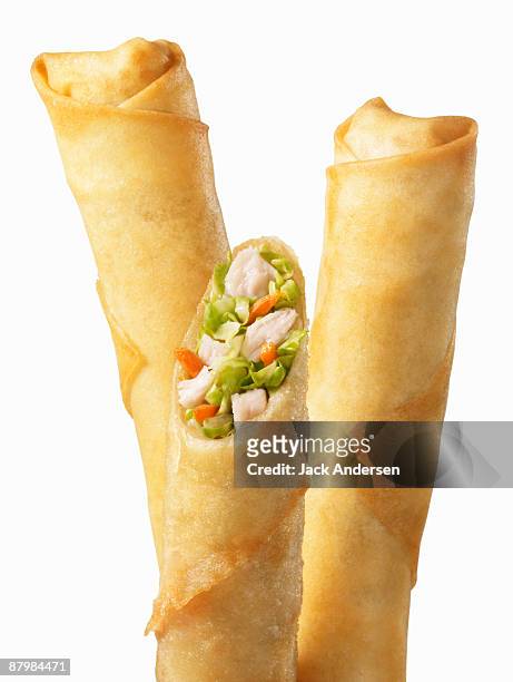 deep fried spring rolls - spring rolls stock pictures, royalty-free photos & images