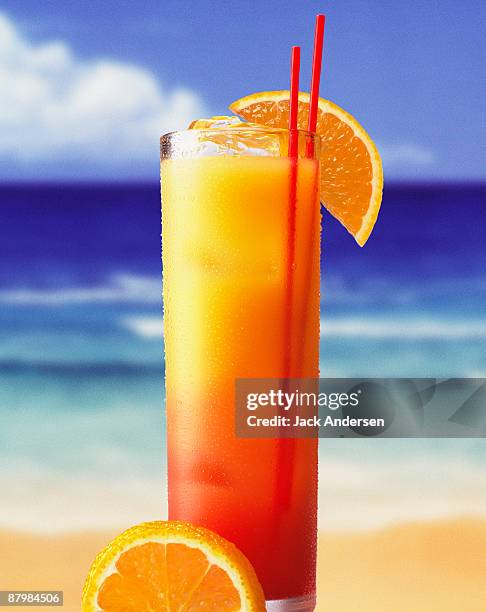 tequila sunrise on beach - tequila sunrise stockfoto's en -beelden