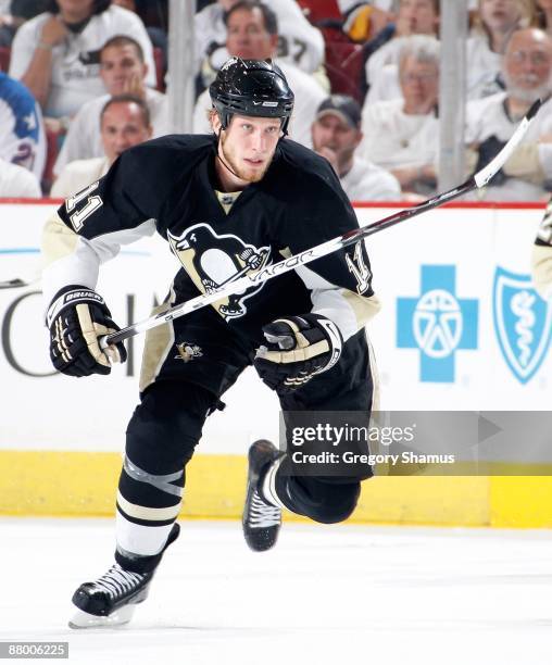 Jordan Staal of the Pittsburgh Penguins skates up ice against the Carolina Hurricanes during Game Two of the Eastern Conference Finals of the 2009...