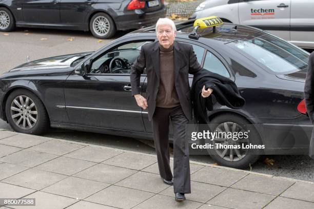 Anton Schlecker, founder of the now bankrupt German drugstore chain Schlecker, arrives for the last day of his trial and a verdict by the court on...