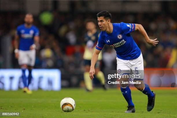 Francisco Silva of Cruz Azul drives the ball during the quarter finals second leg match between America and Cruz Azul as part of the Torneo Apertura...