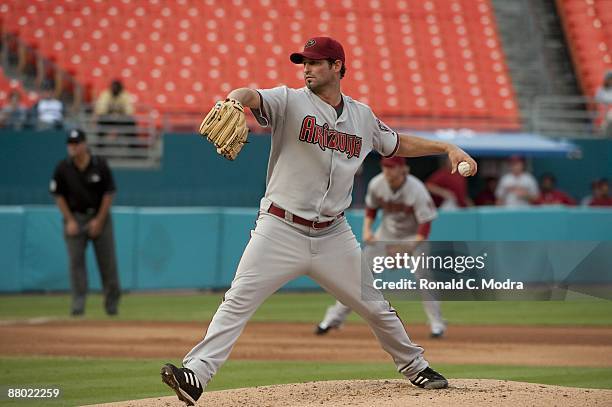 Pitcher Doug Davis of the Arizona Diamondbacks pitches during a game against the Florida Marlins at LandShark Stadium on May 20. 2009 in Miami,...