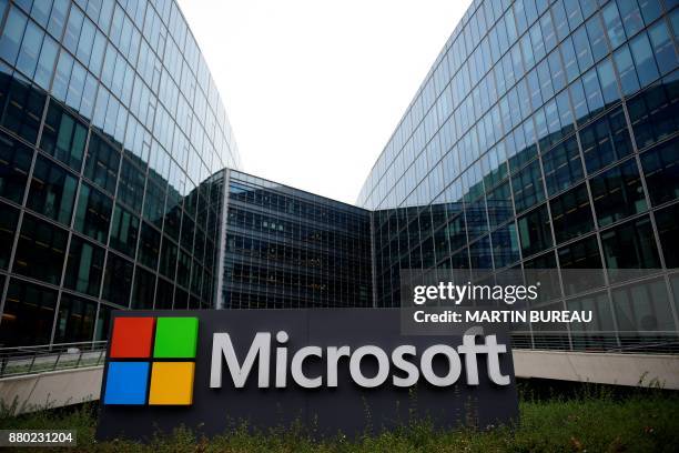 Mircosoft Computer Lab Headquarters 4,569 Microsoft Centre Stock Photos, High-Res Pictures, and Images ...