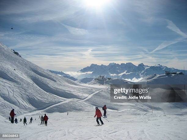 ski slope - verbier ストックフォトと画像