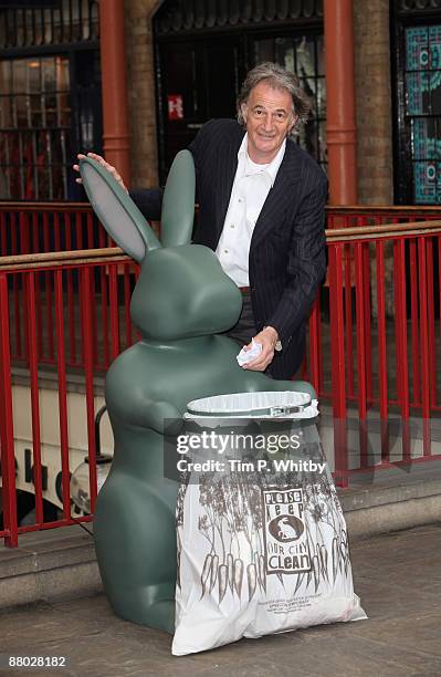 Rabbit Bin Photos and Premium High Res Pictures - Getty Images