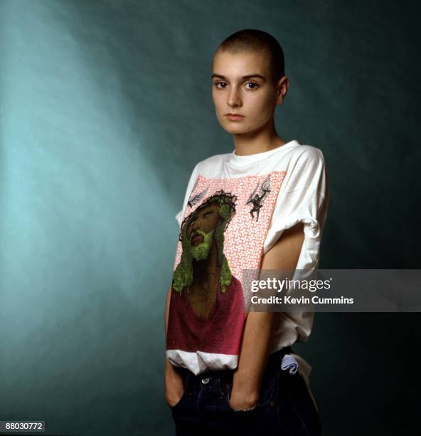 Irish singer-songwriter Sinead O'Connor, 17th October 1988.