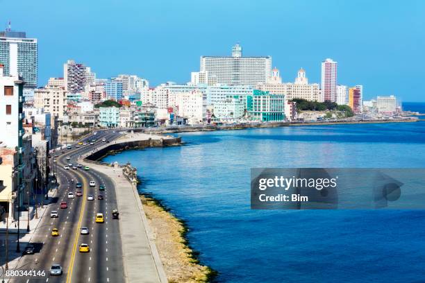 havanna skyline - malecon stock-fotos und bilder