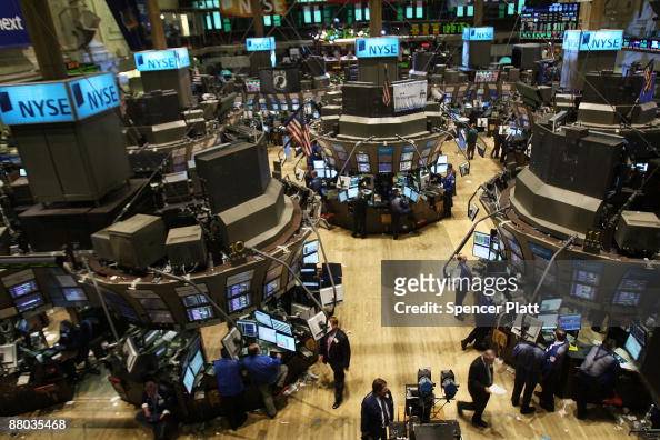 Successful Treasury Auction Boosts Stock Market